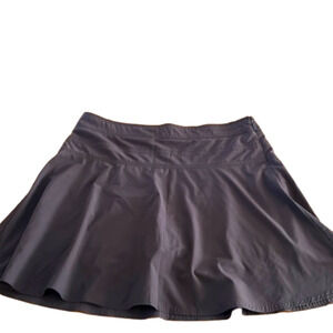 𝅺athleta black skirt, size 14